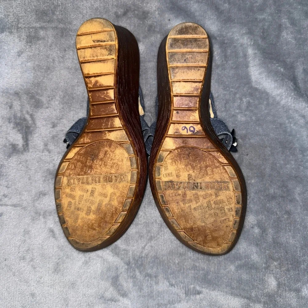 Italian Shoemakers Womens Floral Wedge Sandals 8 M Blue Denim Made In Italy